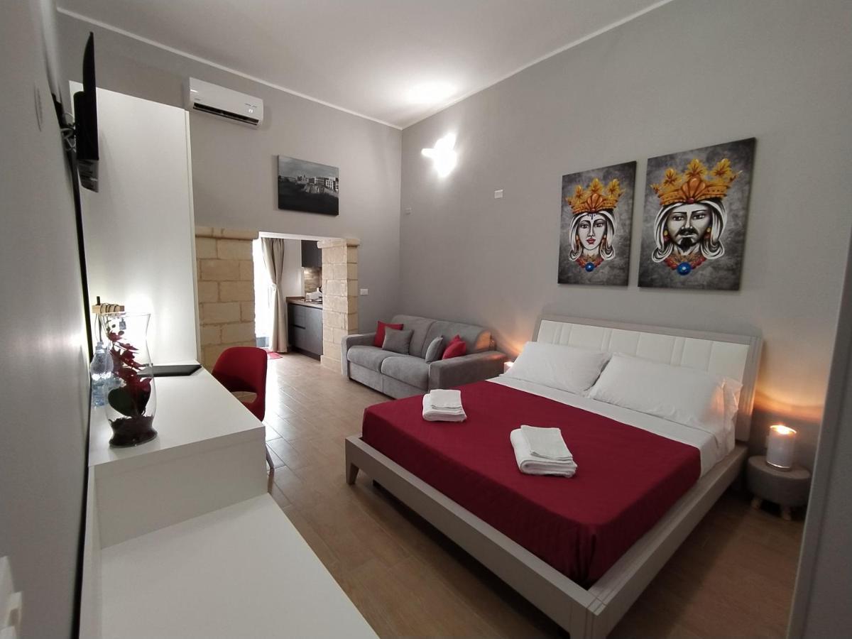 La Punta Di Ortigia Holiday Home Syracuse Exterior photo