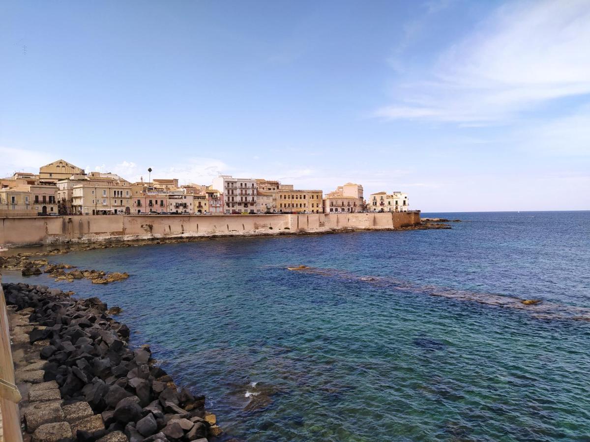 La Punta Di Ortigia Holiday Home Syracuse Exterior photo